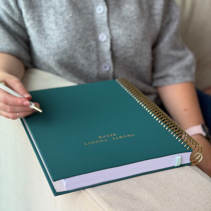2027 Daily Teacher Planner | A4 Haven